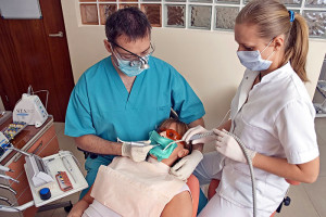 dental-assistant